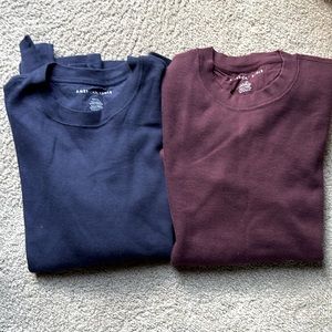 American Eagle men’s waffle long sleeves Small